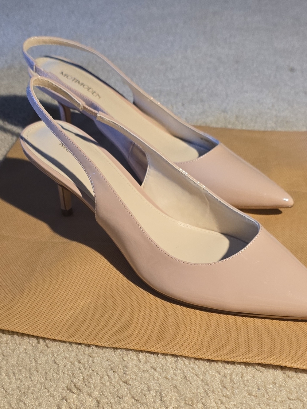 Women's White Open-Toe Heel Slide